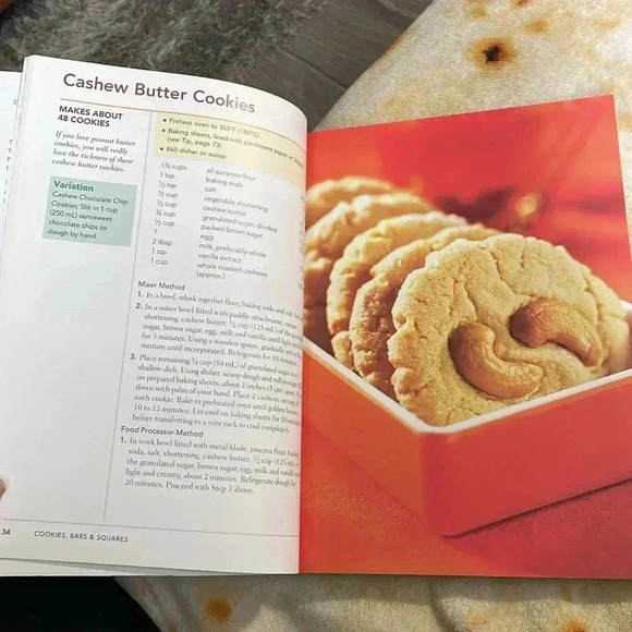 The complete baking cookbook 350 recipes cookies,cakes,muffins,pies - Picture 6 of 13